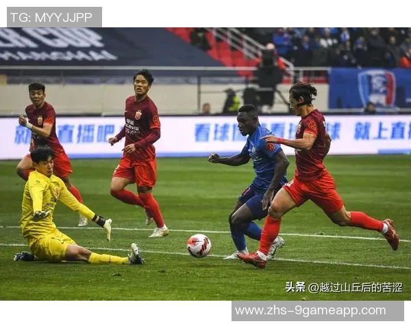 山东鲁能与上海申花激战正酣谁能在中超赛场上笑到最后